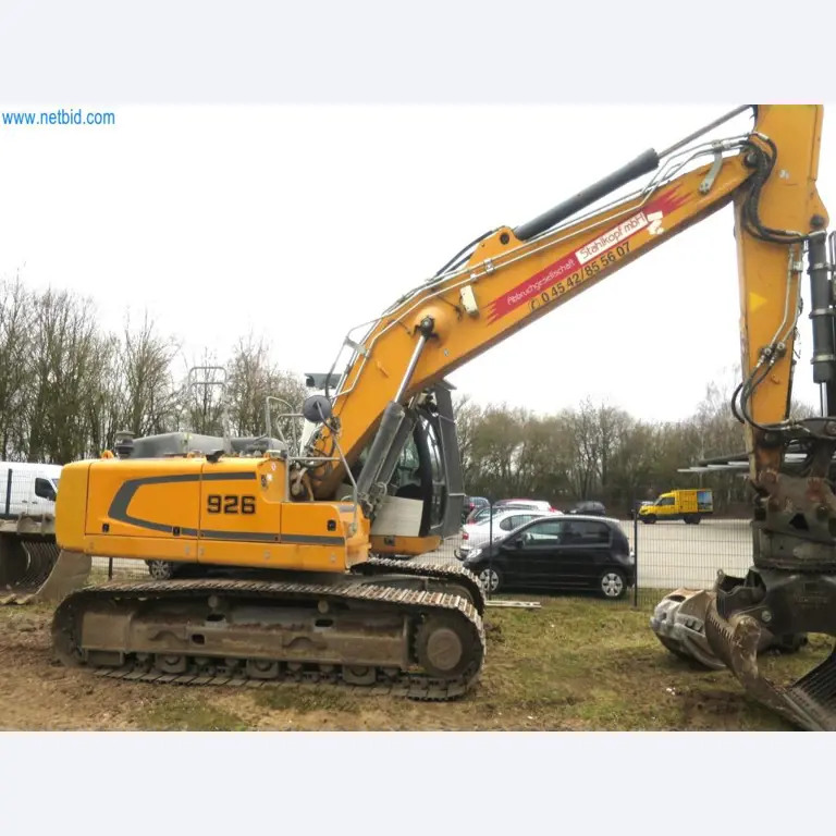 Baumaschinen und -fahrzeuge (Abbruch, Erdarbeiten und Recycling)-1