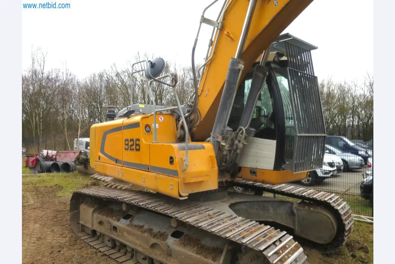 Baumaschinen und -fahrzeuge (Abbruch, Erdarbeiten und Recycling)-2