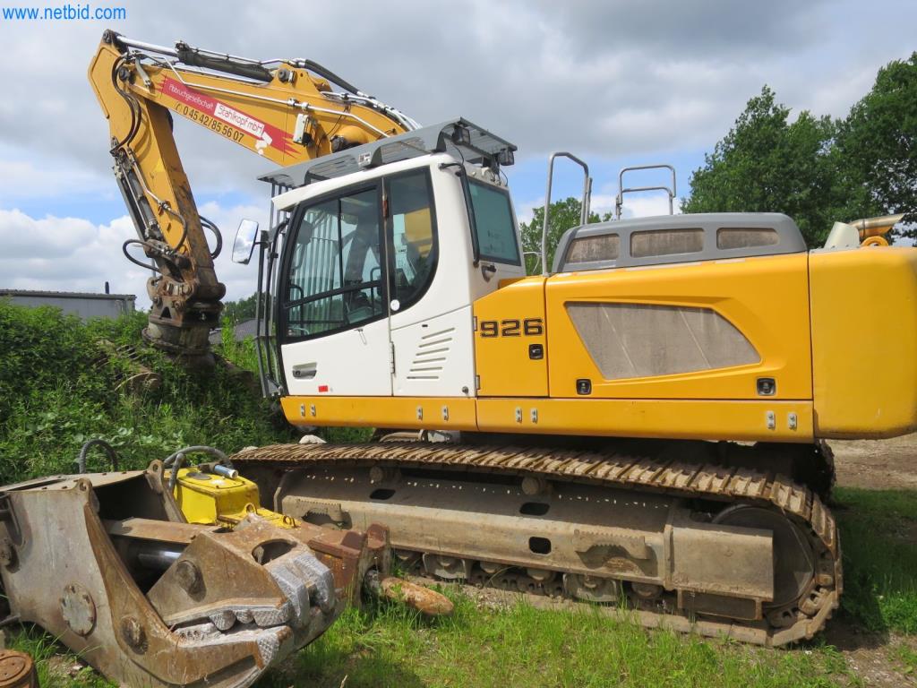 Baumaschinen und -fahrzeuge (Abbruch, Erdarbeiten und Recycling)-3