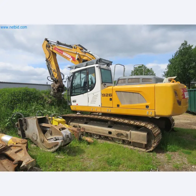 Baumaschinen und -fahrzeuge (Abbruch, Erdarbeiten und Recycling)-4