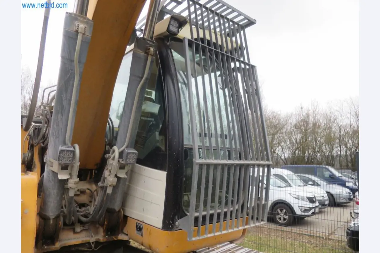 Baumaschinen und -fahrzeuge (Abbruch, Erdarbeiten und Recycling)-8