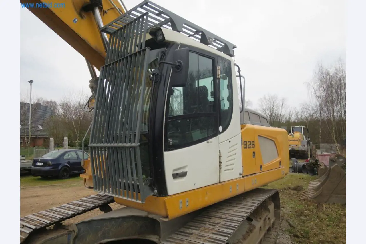 Baumaschinen und -fahrzeuge (Abbruch, Erdarbeiten und Recycling)-9