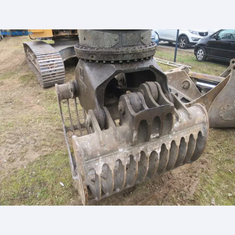 Stavební stroje a vozidla (demolice, zemní práce a recyklace)-2