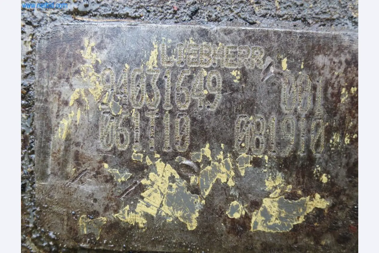 Stavební stroje a vozidla (demolice, zemní práce a recyklace)-4