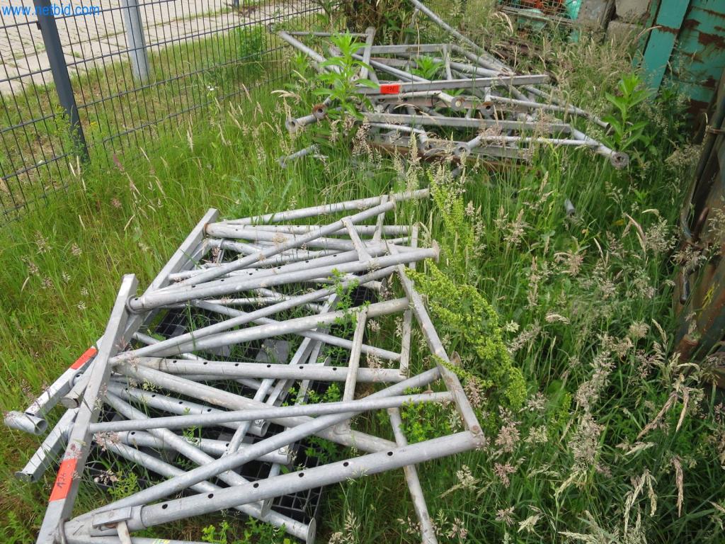 Stavební stroje a vozidla (demolice, zemní práce a recyklace)-2