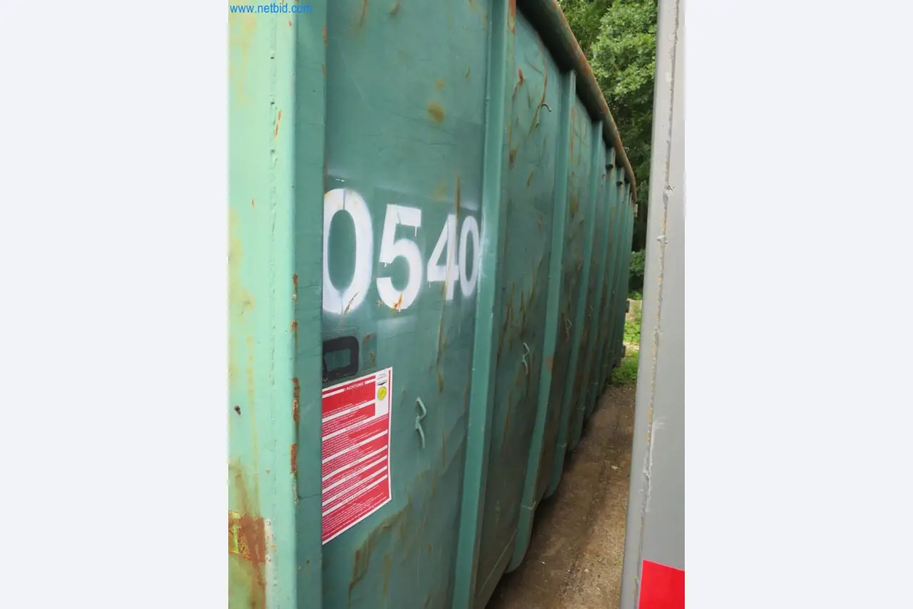 Baumaschinen und -fahrzeuge (Abbruch, Erdarbeiten und Recycling)-2