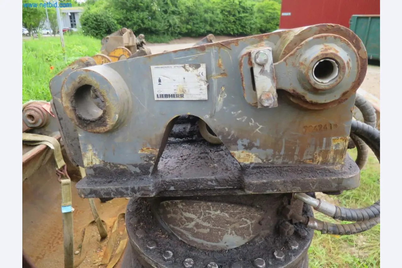 Stavební stroje a vozidla (demolice, zemní práce a recyklace)-2