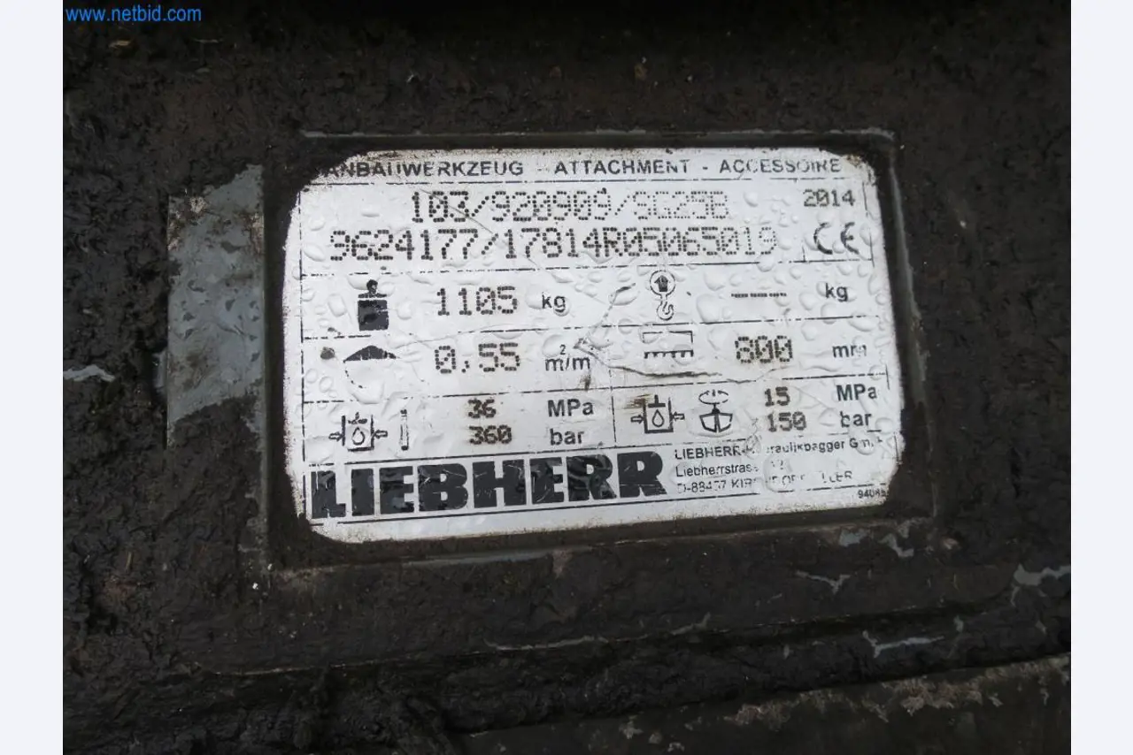 Stavební stroje a vozidla (demolice, zemní práce a recyklace)-3