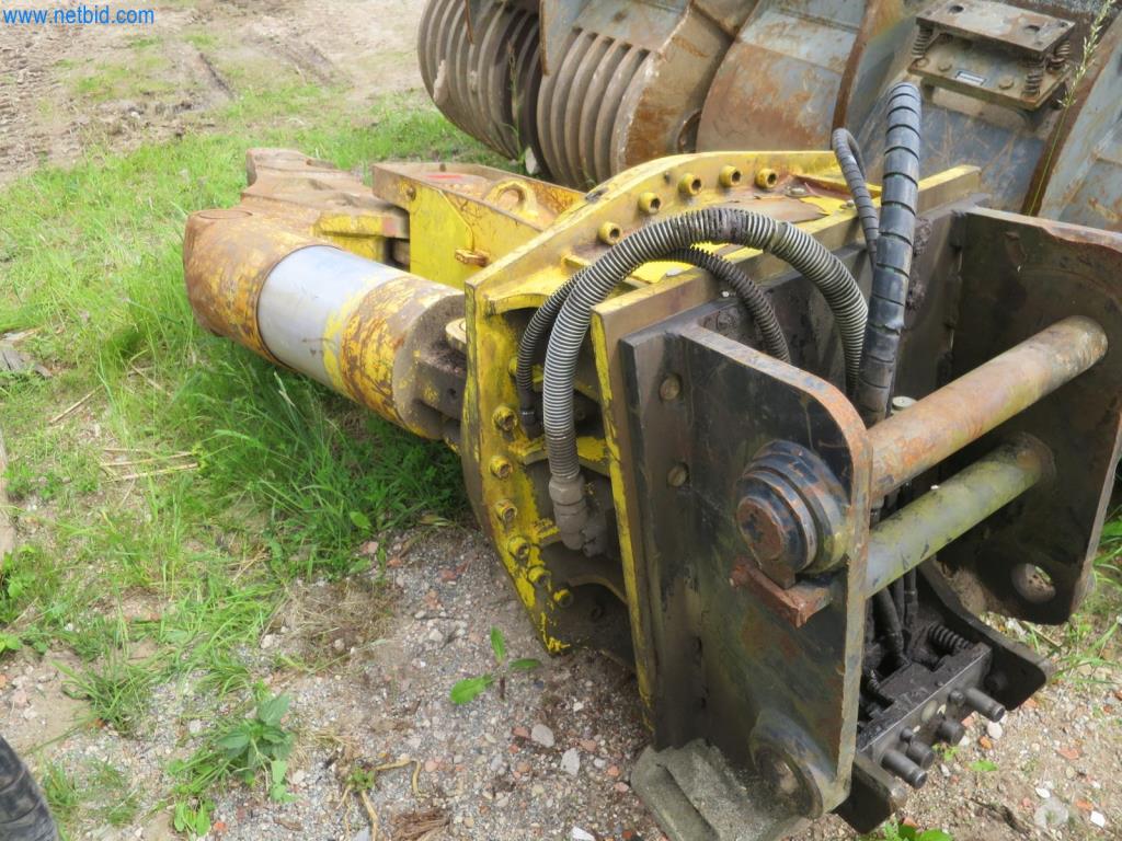 Baumaschinen und -fahrzeuge (Abbruch, Erdarbeiten und Recycling)-2