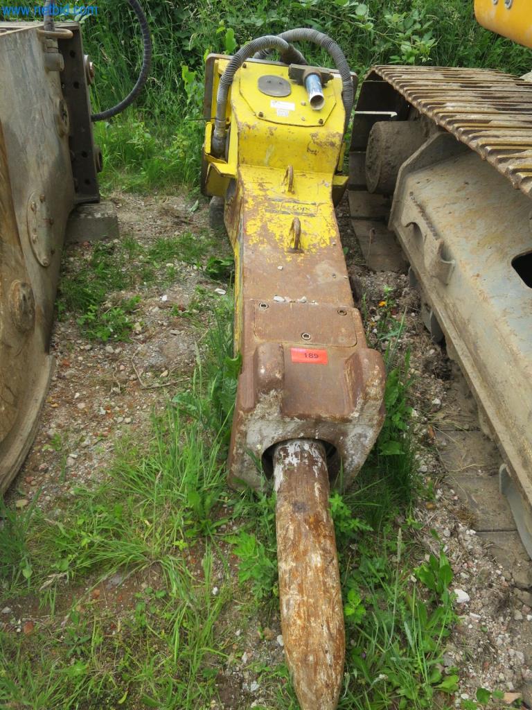 Stavební stroje a vozidla (demolice, zemní práce a recyklace)-1