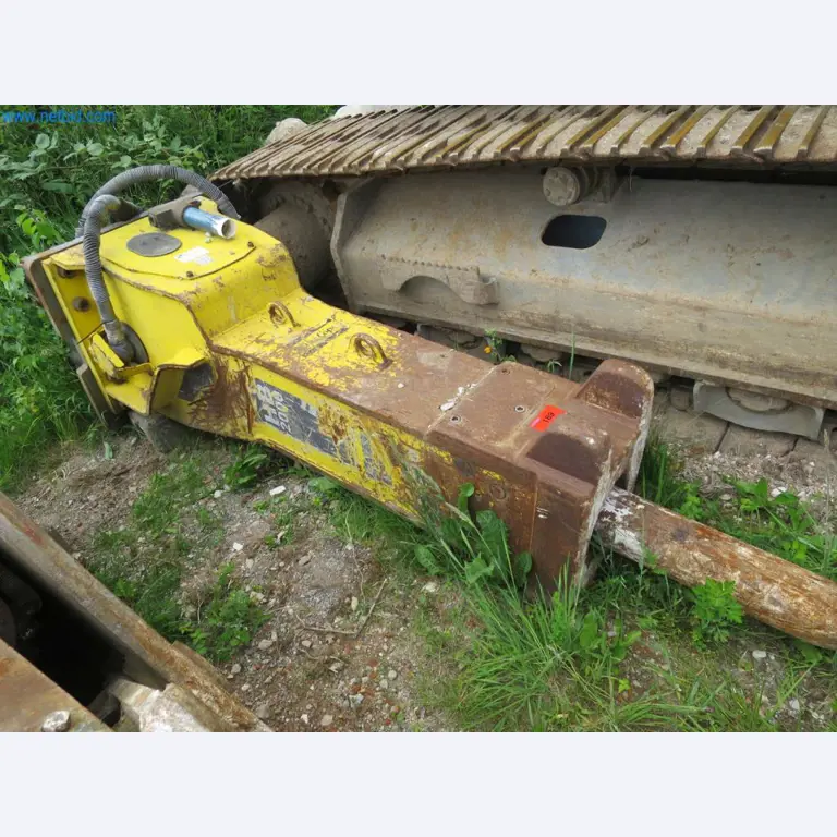 Baumaschinen und -fahrzeuge (Abbruch, Erdarbeiten und Recycling)-2