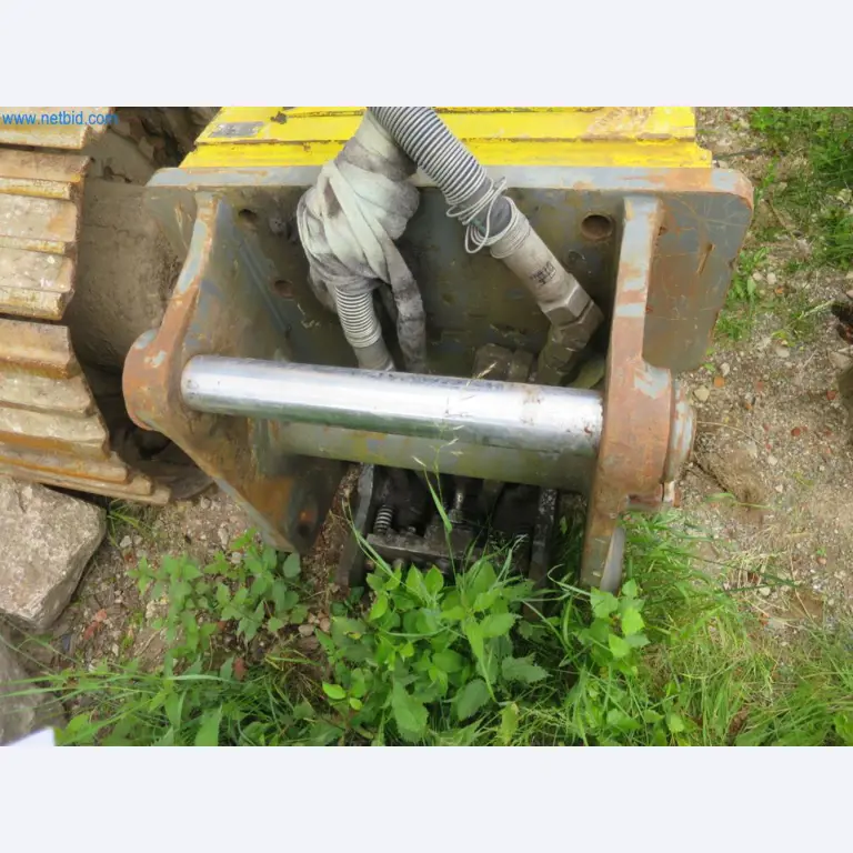 Baumaschinen und -fahrzeuge (Abbruch, Erdarbeiten und Recycling)-3