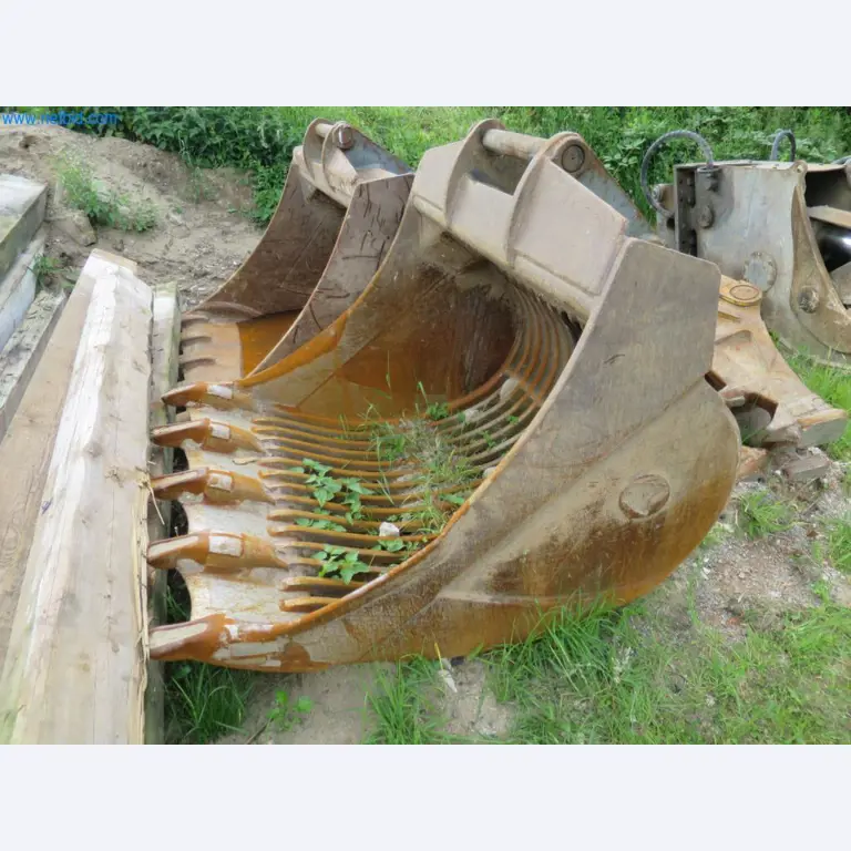 Máquinas e veículos de construção (demolição, terraplanagem e reciclagem)-1