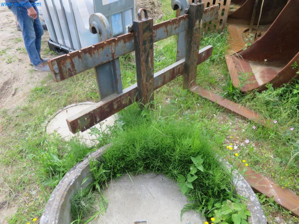 Stavební stroje a vozidla (demolice, zemní práce a recyklace)-2