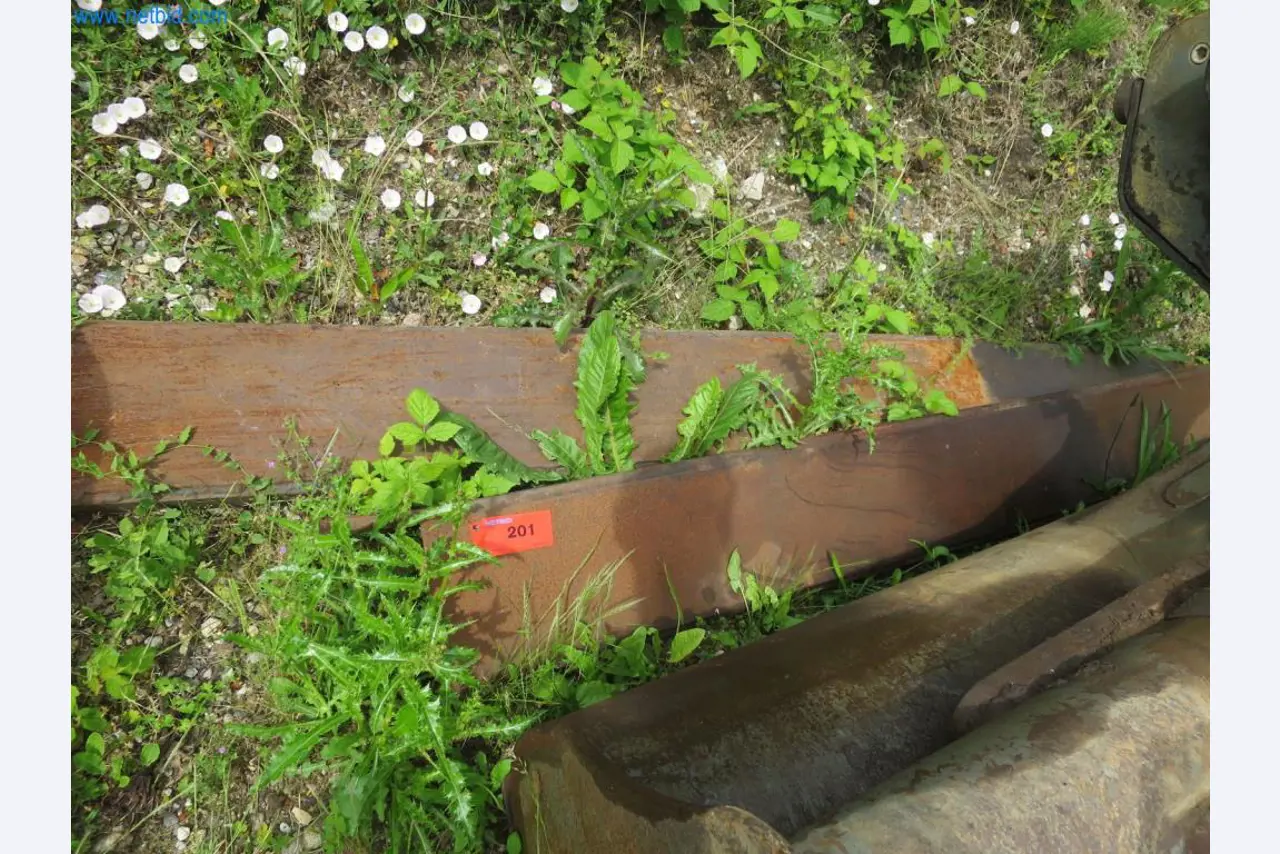 Baumaschinen und -fahrzeuge (Abbruch, Erdarbeiten und Recycling)-1