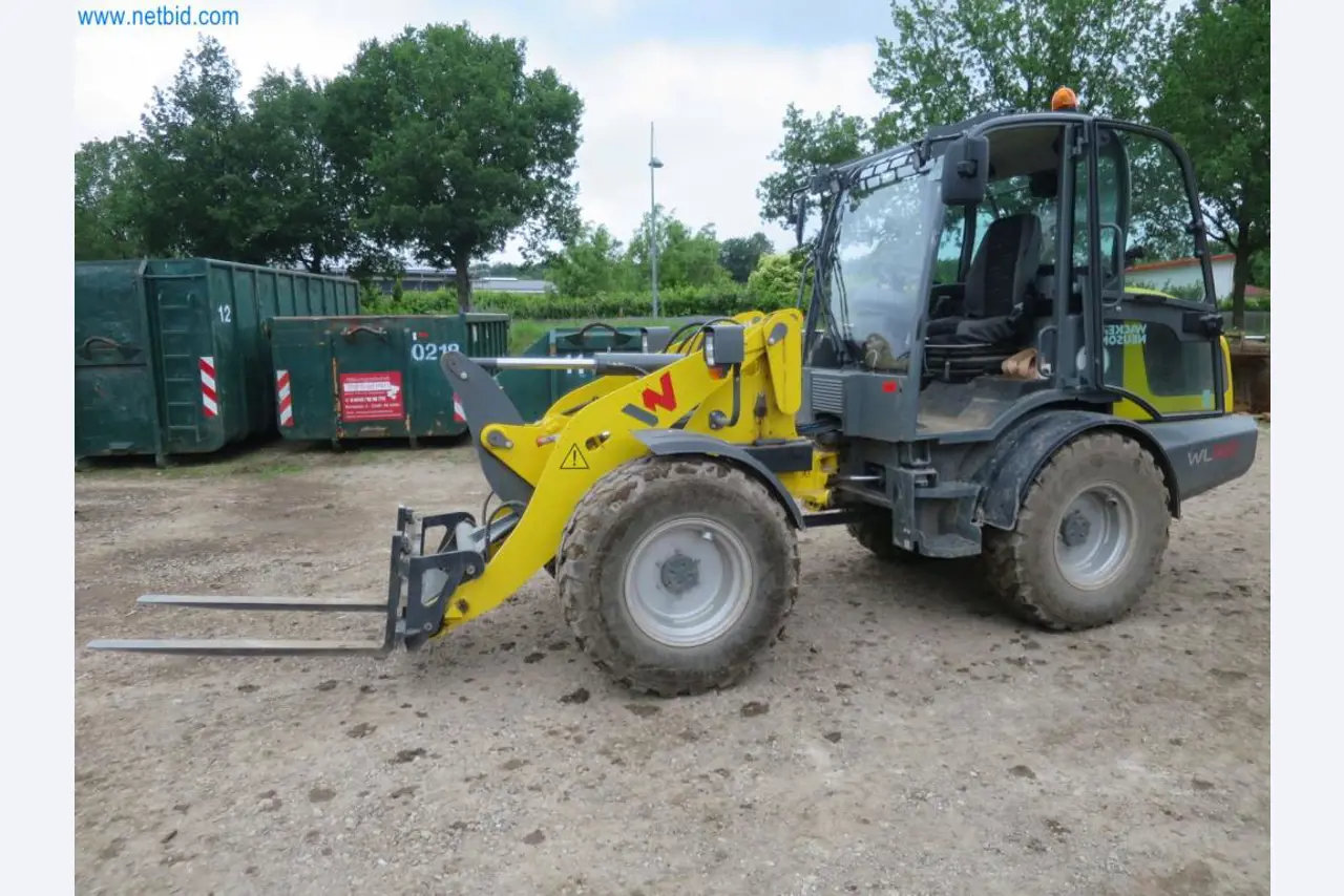 Baumaschinen und -fahrzeuge (Abbruch, Erdarbeiten und Recycling)-2