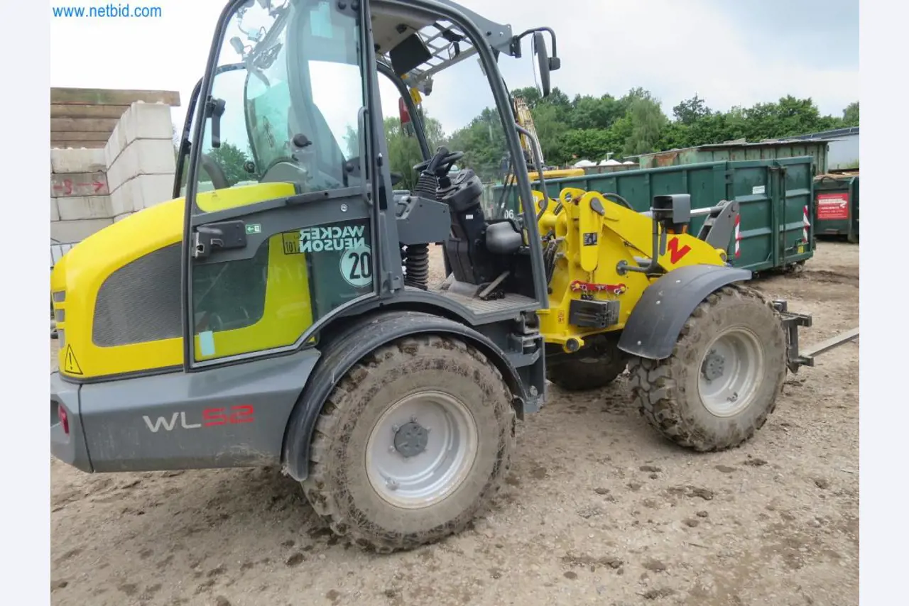 Baumaschinen und -fahrzeuge (Abbruch, Erdarbeiten und Recycling)-4