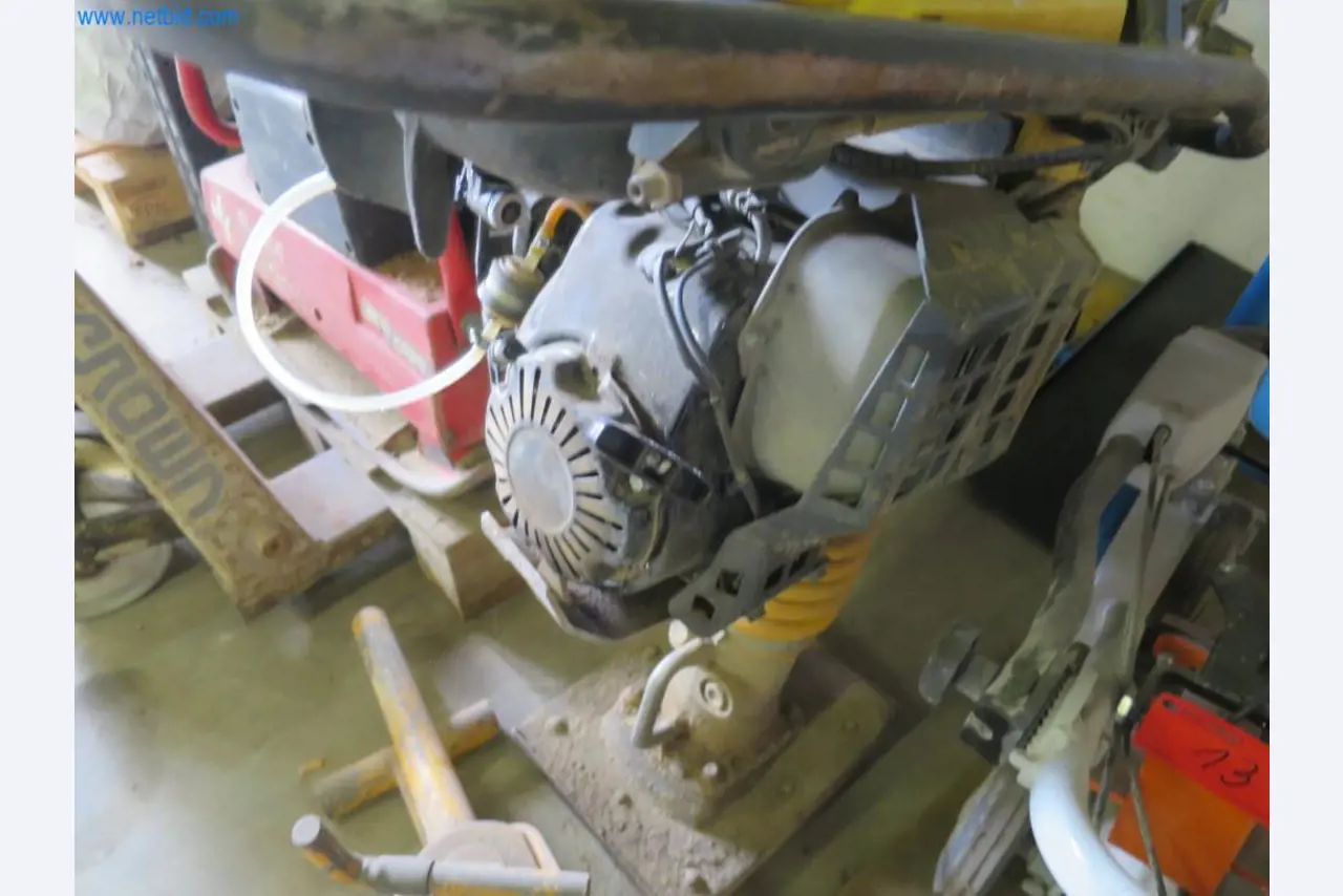 Machines et véhicules de chantier (démolition, terrassement et recyclage)-3