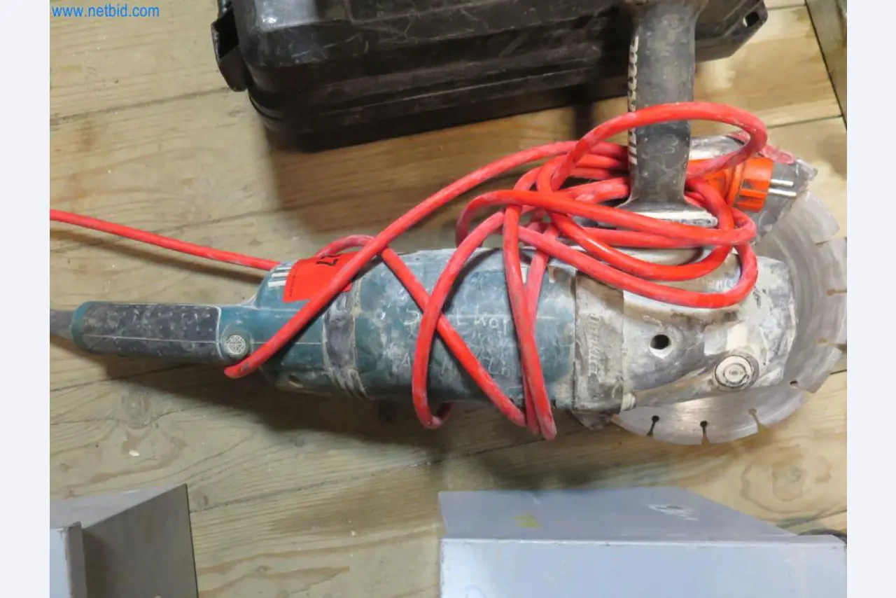 Stavební stroje a vozidla (demolice, zemní práce a recyklace)-2