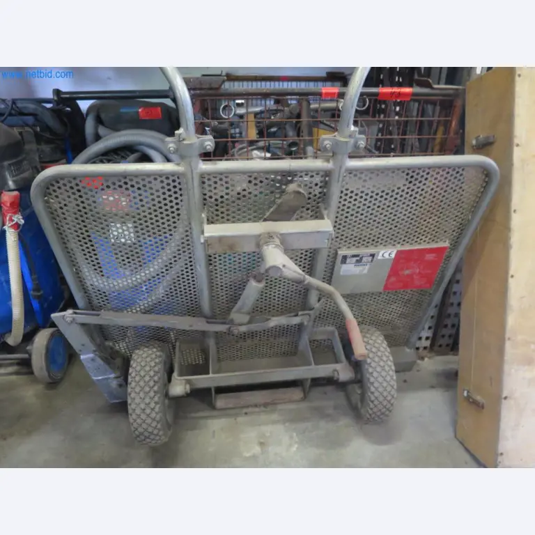 Baumaschinen und -fahrzeuge (Abbruch, Erdarbeiten und Recycling)-2