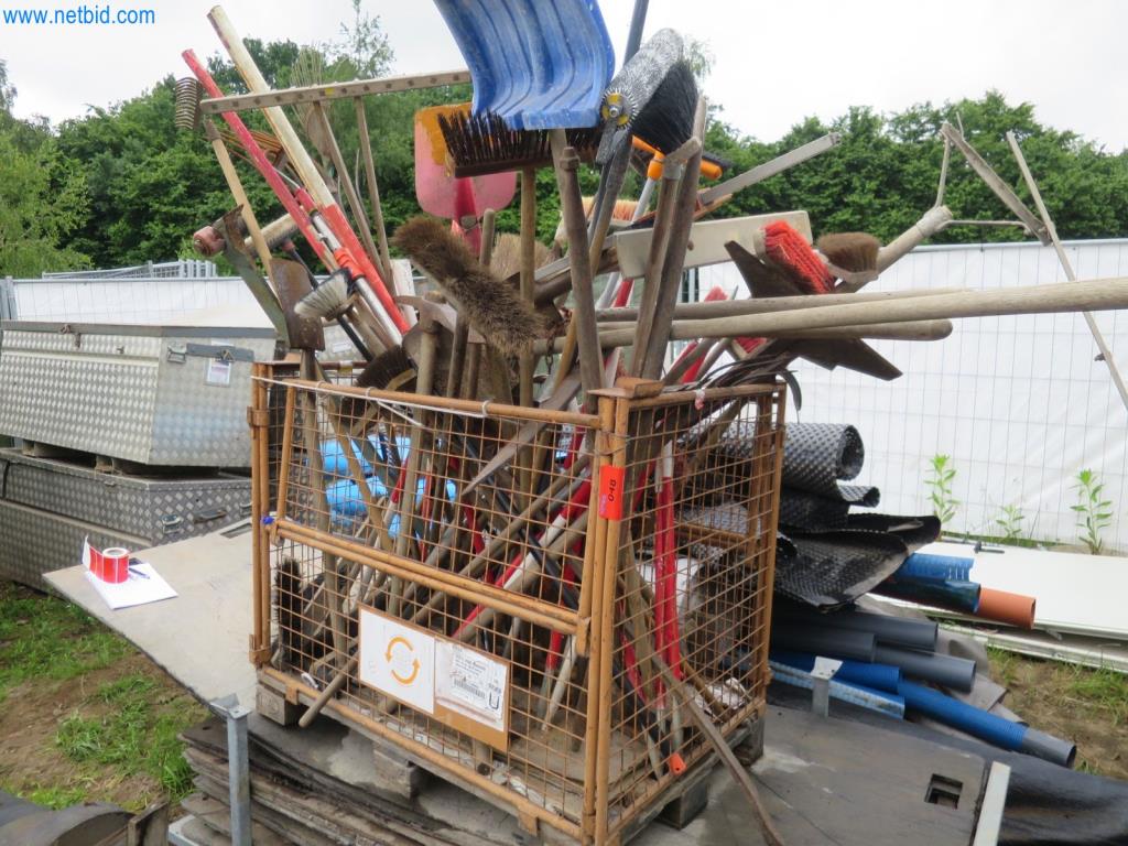 Stavební stroje a vozidla (demolice, zemní práce a recyklace)-1