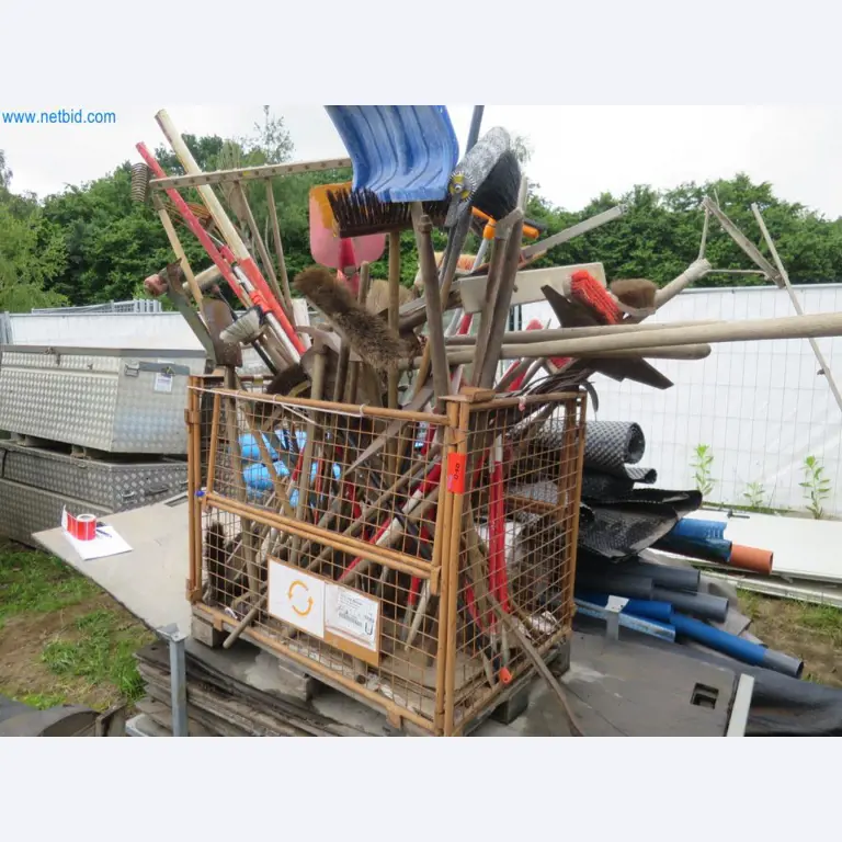 Stavební stroje a vozidla (demolice, zemní práce a recyklace)-1