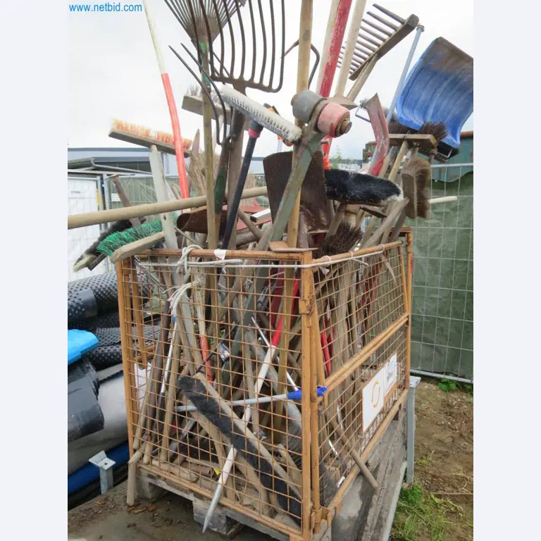 Stavební stroje a vozidla (demolice, zemní práce a recyklace)-2