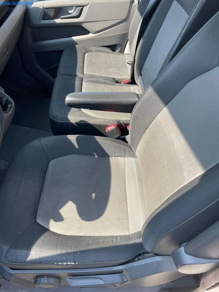 Pojazdy przedsiębiorstwa transportowego-11