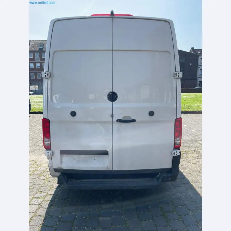Vehículos de una empresa de transportes-8