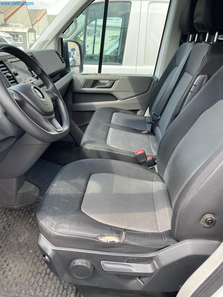 Véhicules d'une entreprise de transport-11