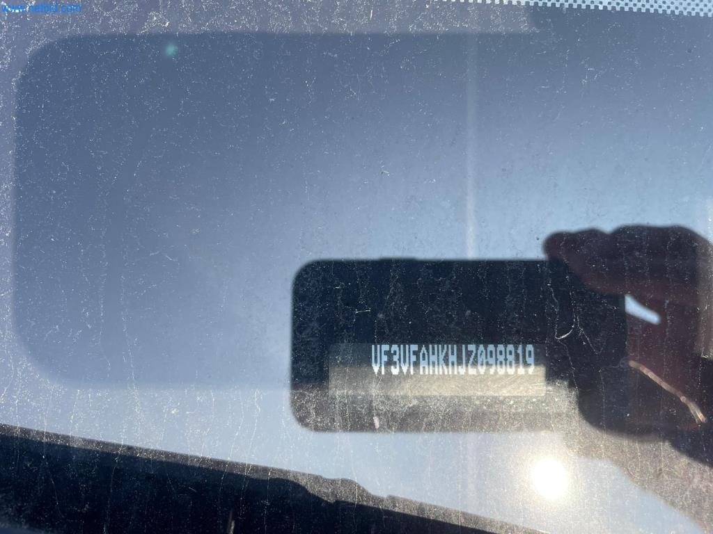 Véhicules d'une entreprise de transport-4