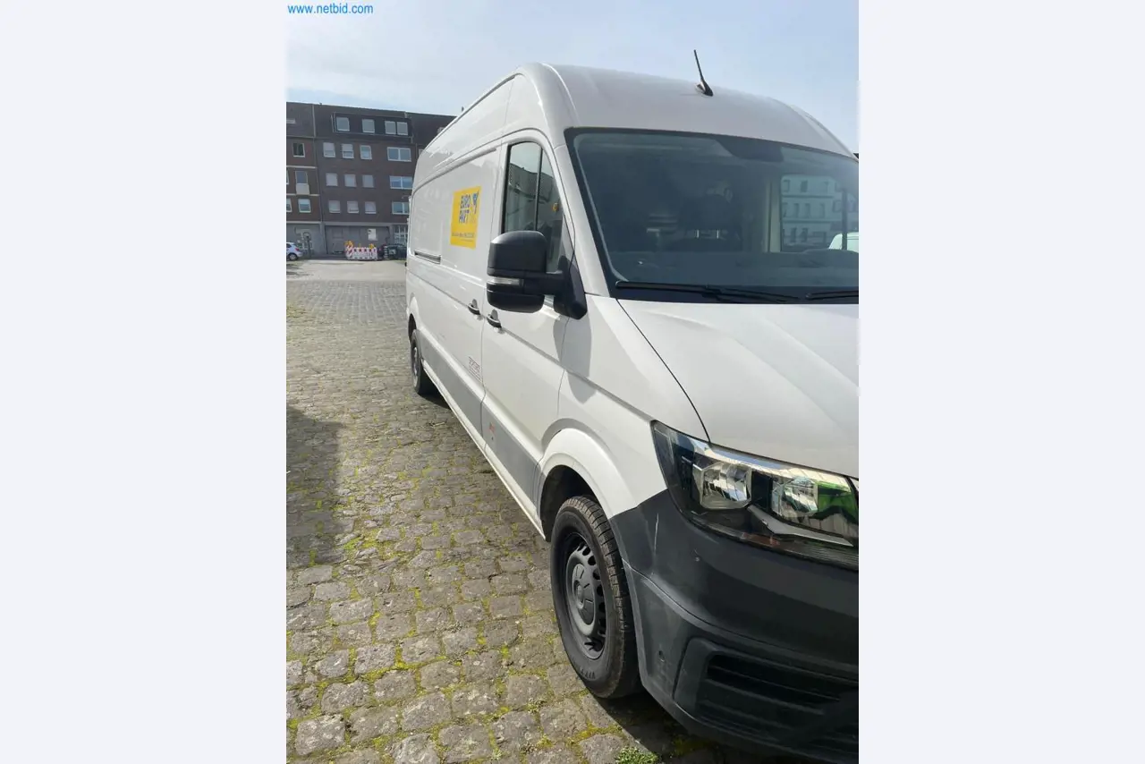 Vehículos de una empresa de transportes-4