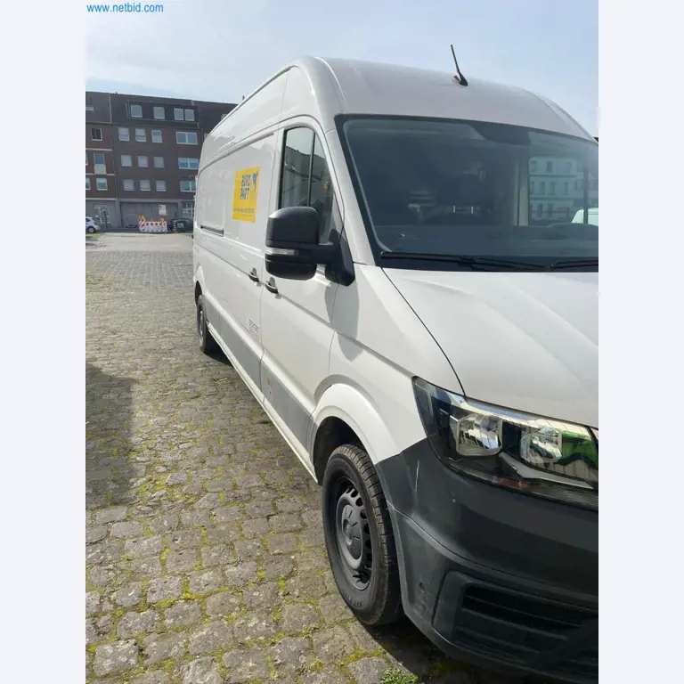 Vehículos de una empresa de transportes-4
