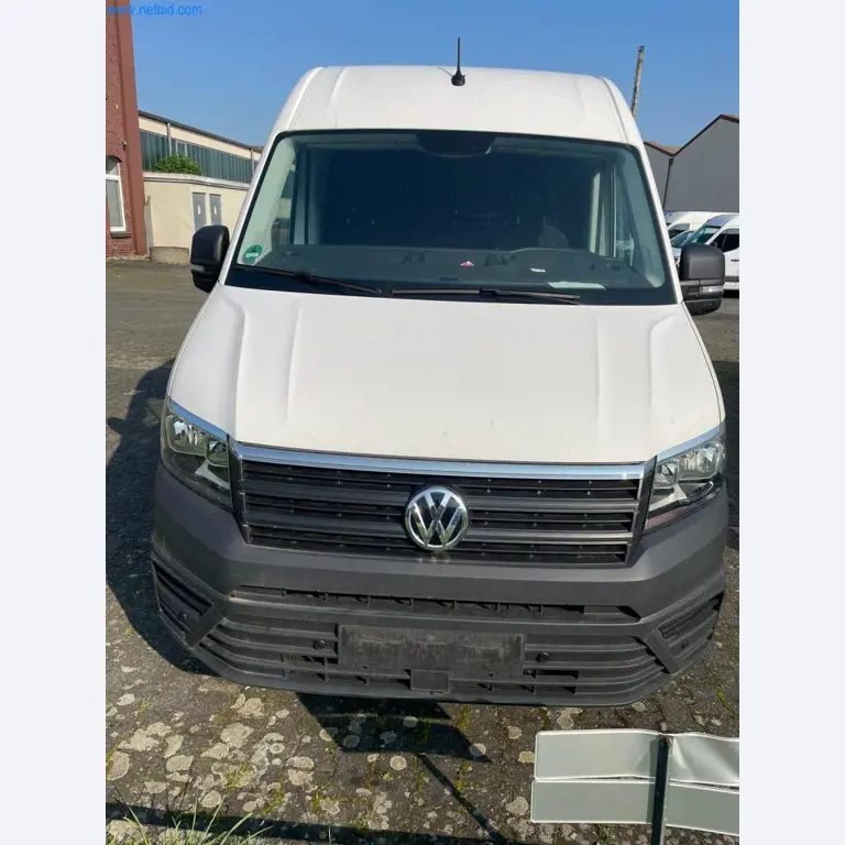 Vehículos de una empresa de transportes-7