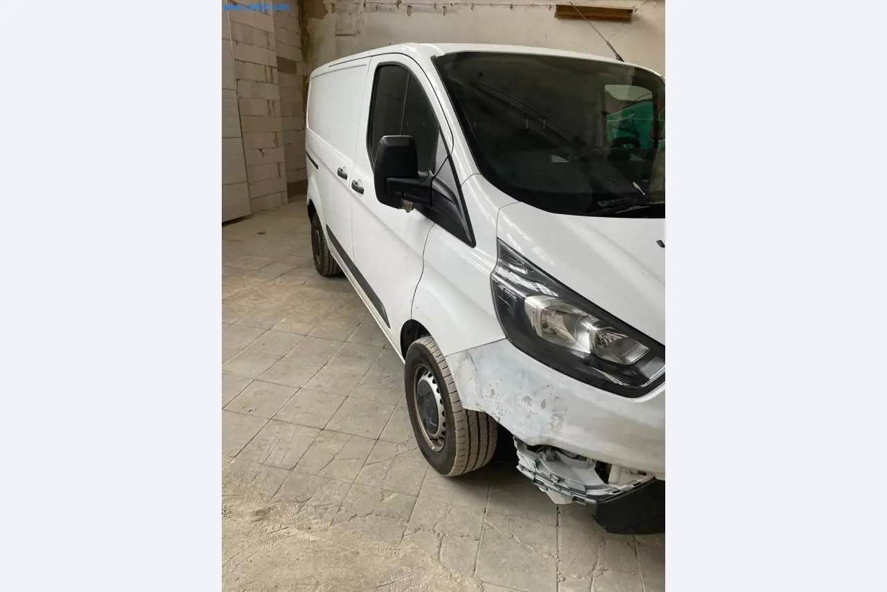 Vehículos de una empresa de transportes-4