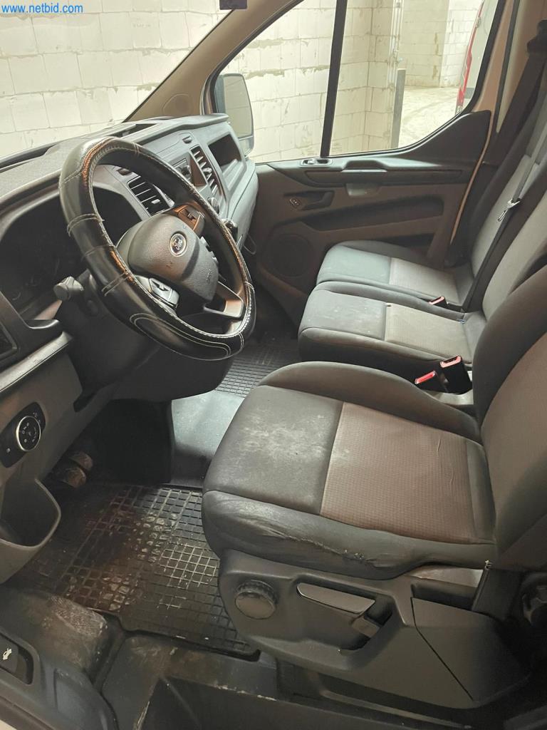 Pojazdy przedsiębiorstwa transportowego-8