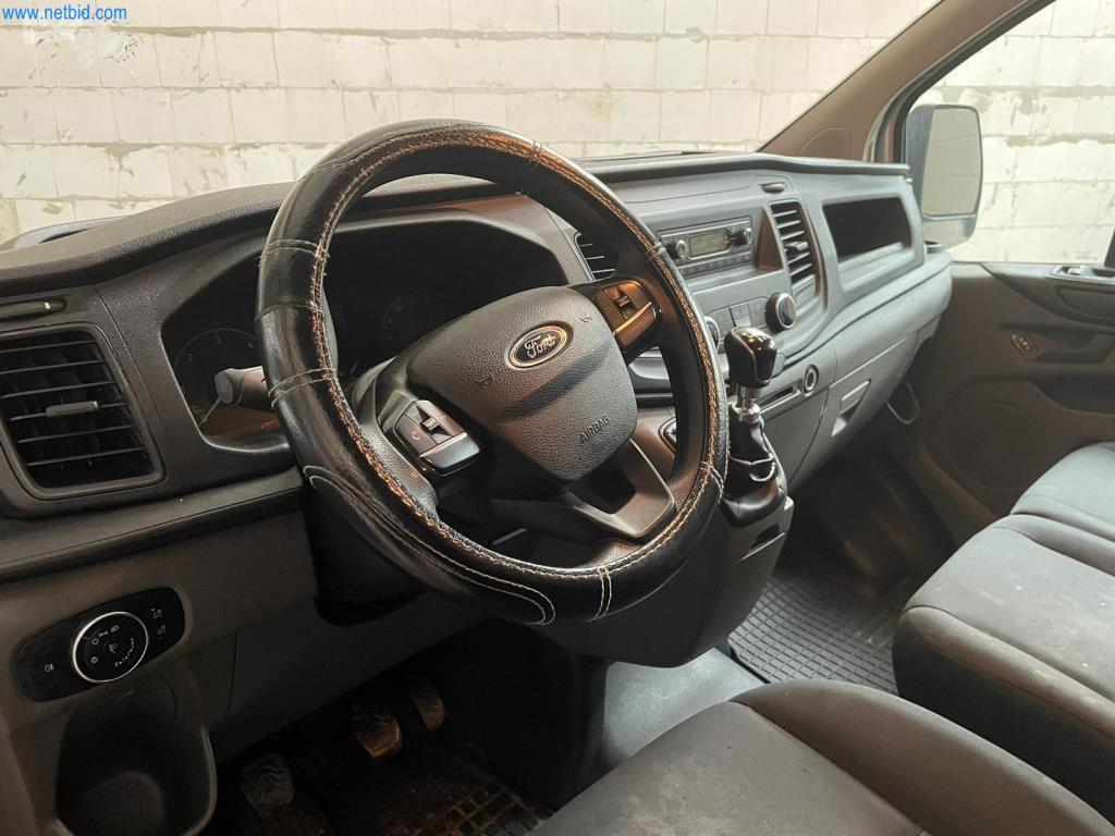 Pojazdy przedsiębiorstwa transportowego-9