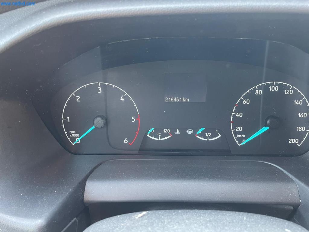 Pojazdy przedsiębiorstwa transportowego-3