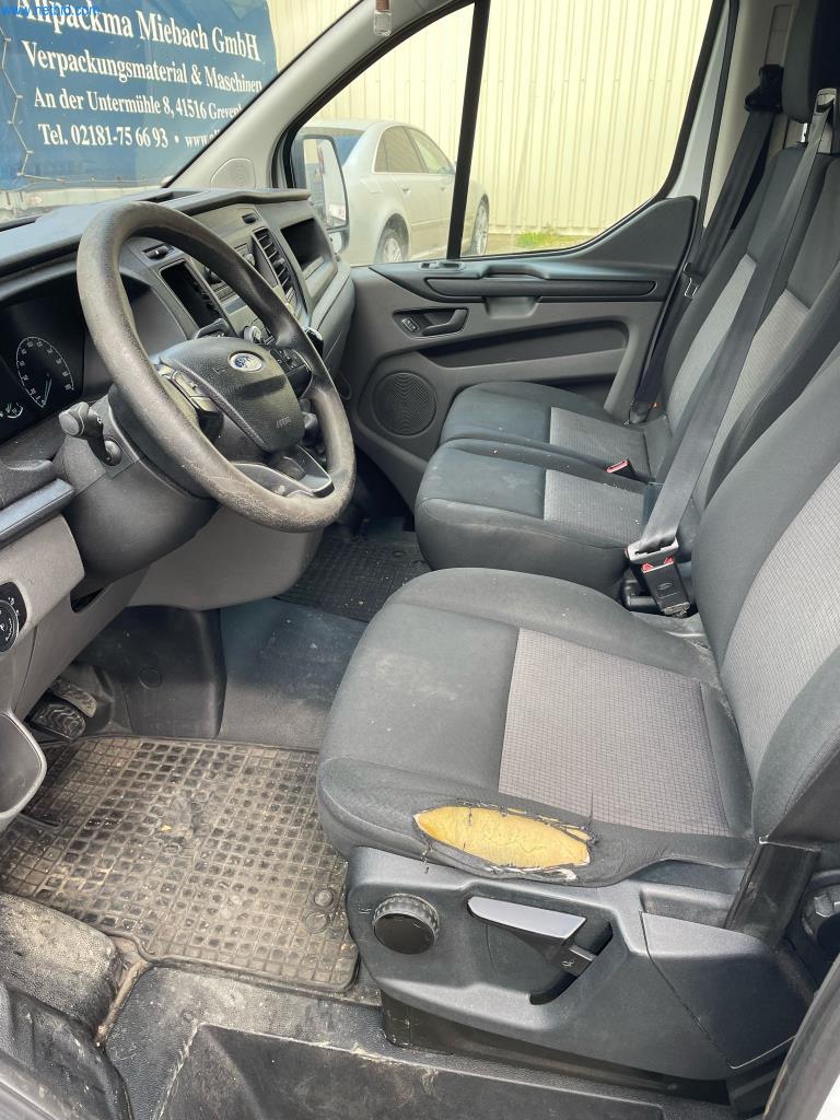 Pojazdy przedsiębiorstwa transportowego-11