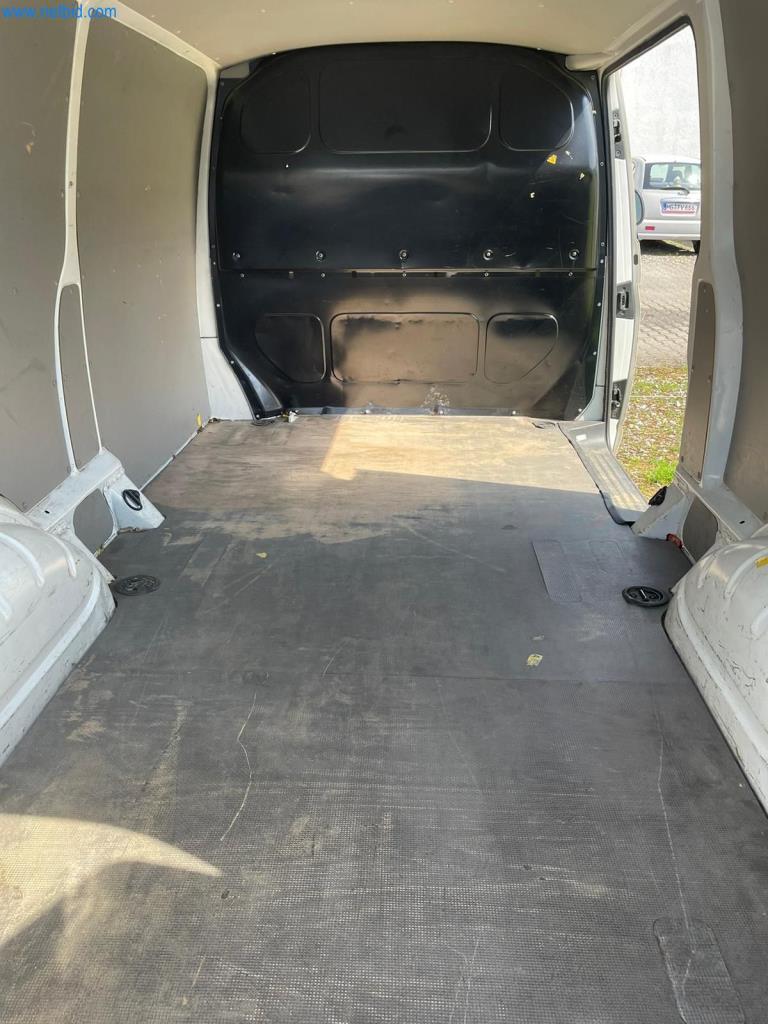 Pojazdy przedsiębiorstwa transportowego-10