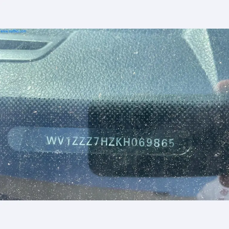 Vehículos de una empresa de transportes-4