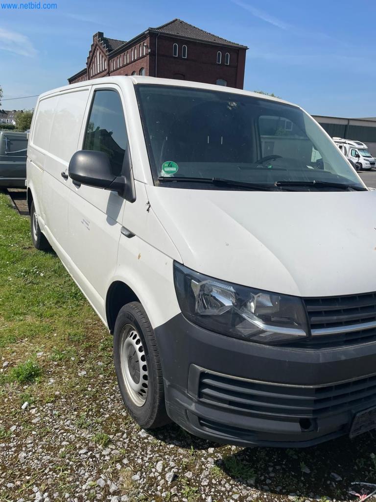 Pojazdy przedsiębiorstwa transportowego-6