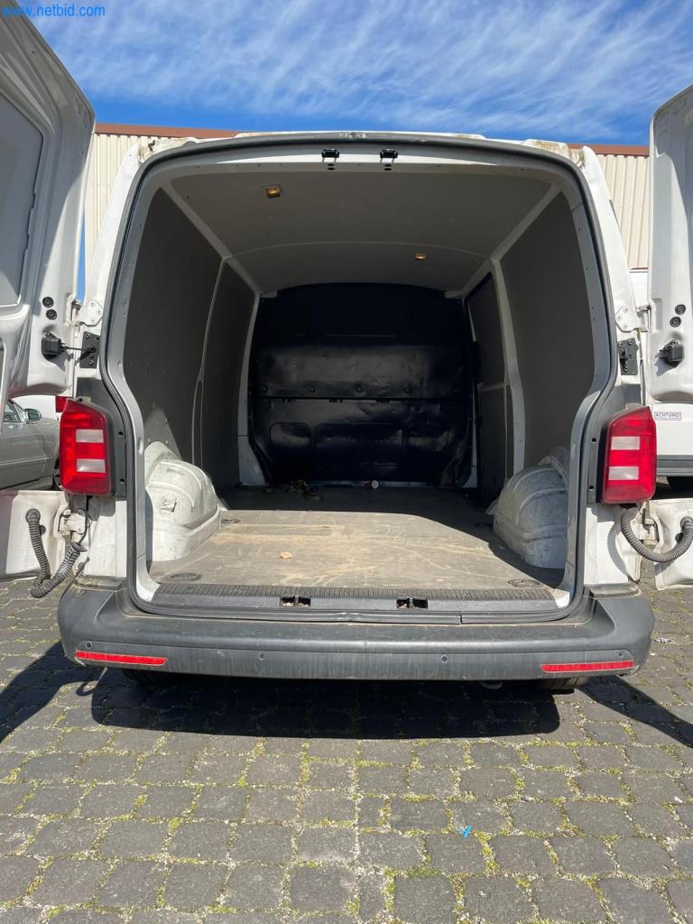 Pojazdy przedsiębiorstwa transportowego-8