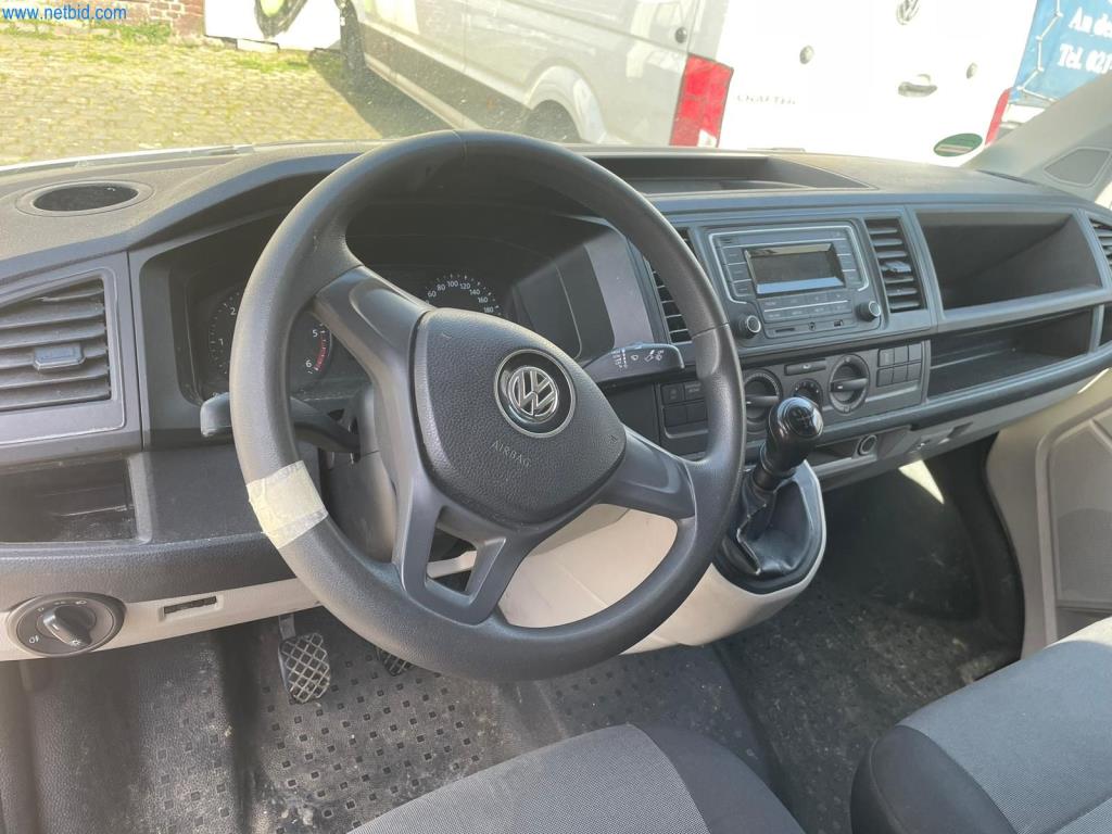 Pojazdy przedsiębiorstwa transportowego-12