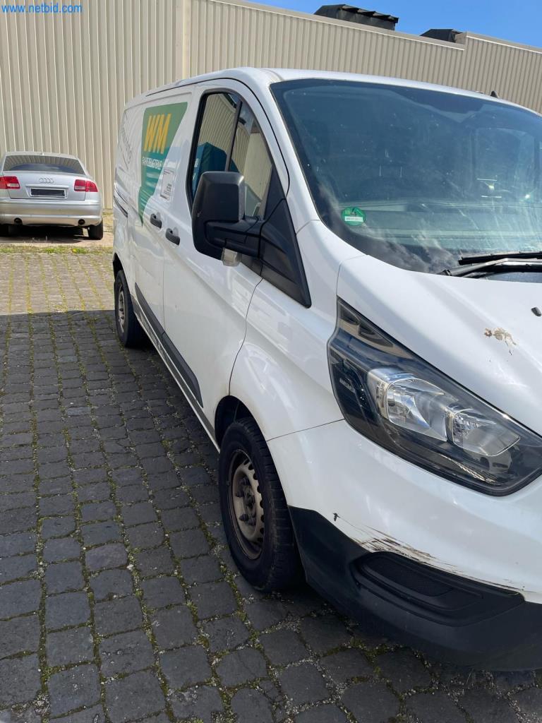 Pojazdy przedsiębiorstwa transportowego-6