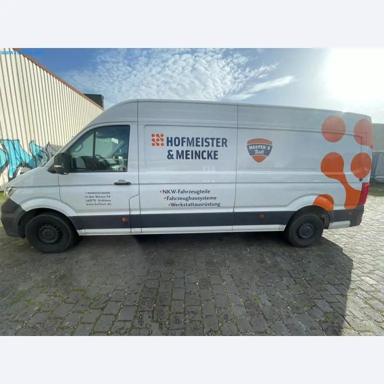 Vehículos de una empresa de transportes-1