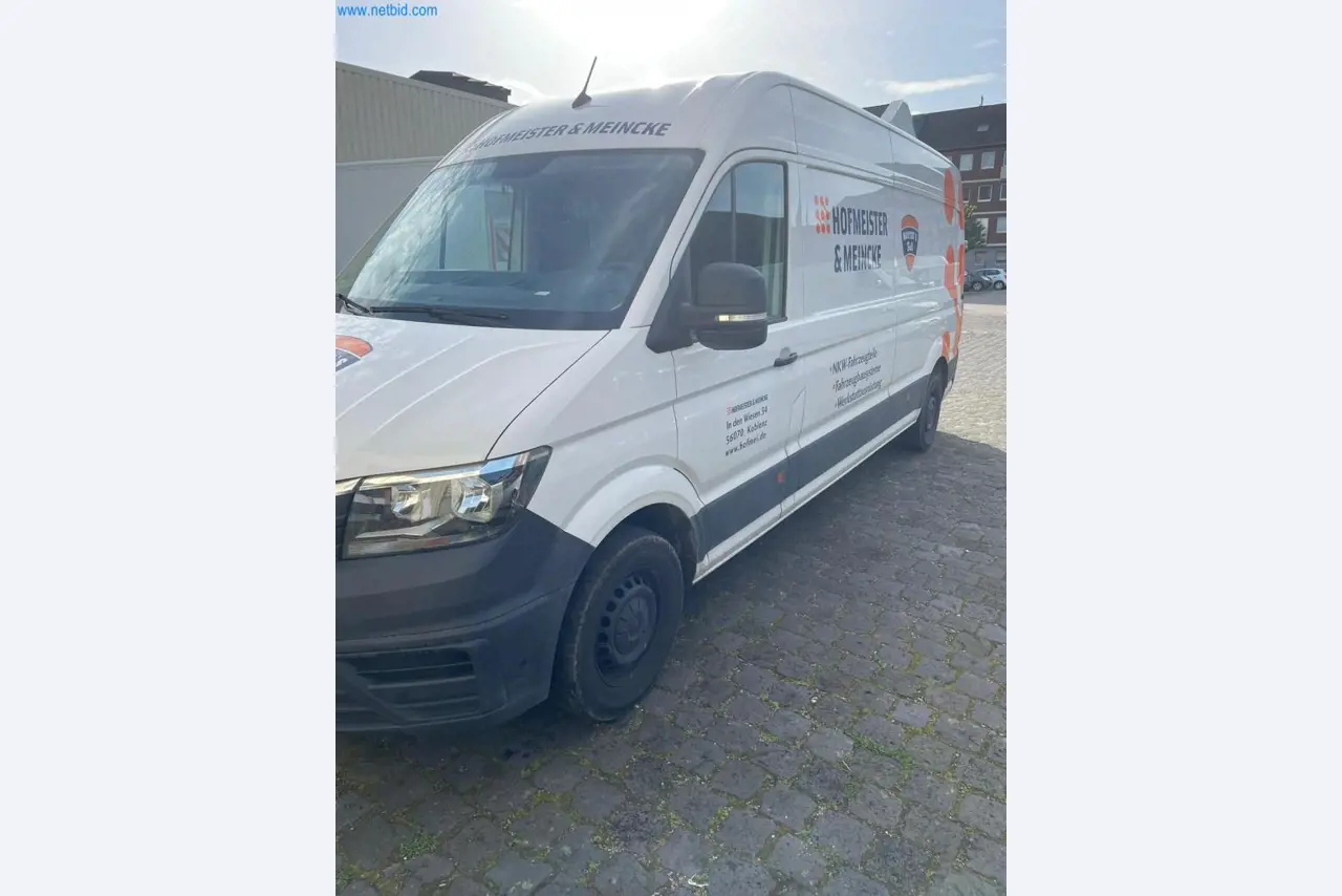 Vehículos de una empresa de transportes-5
