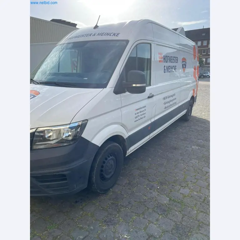 Vehículos de una empresa de transportes-5