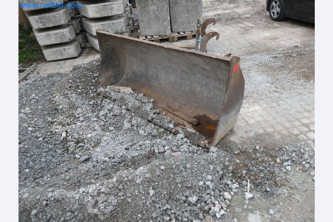 Máquinas do sector da construção civil e da engenharia civil-18