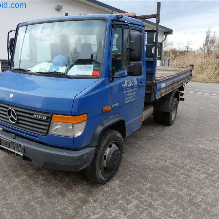 Sklápec nákladních automobilu (príplatek se muže zmenit) Mercedes-Benz Vario 816 D Kipper